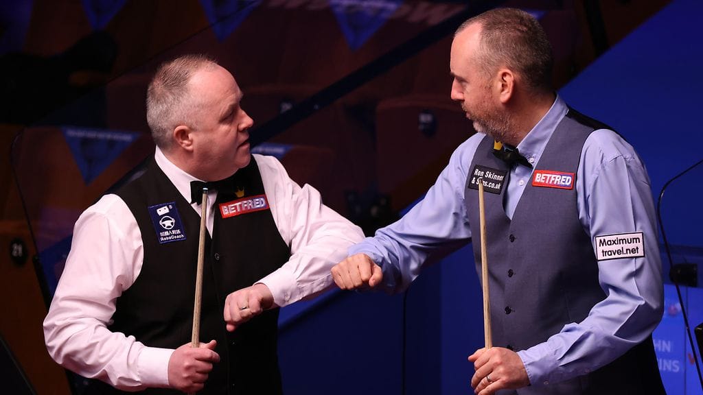 John Higgins (vas.) ja Mark Williams kohtasivat toisensa myös MM-kisoissa huhtikuussa 2021.