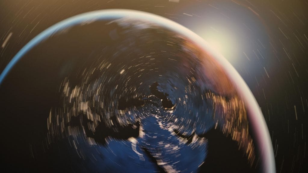 Jännitteet kiristyvät Maan kiertoradalla.