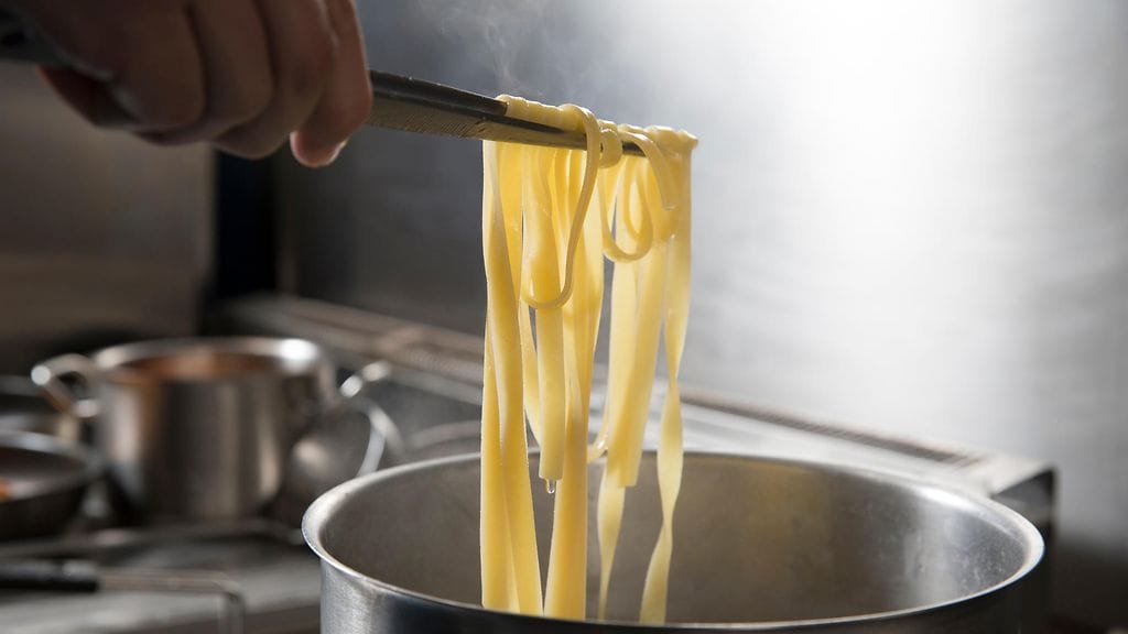 Nappaa asiantuntijan vinkit pastan keittämiseen.