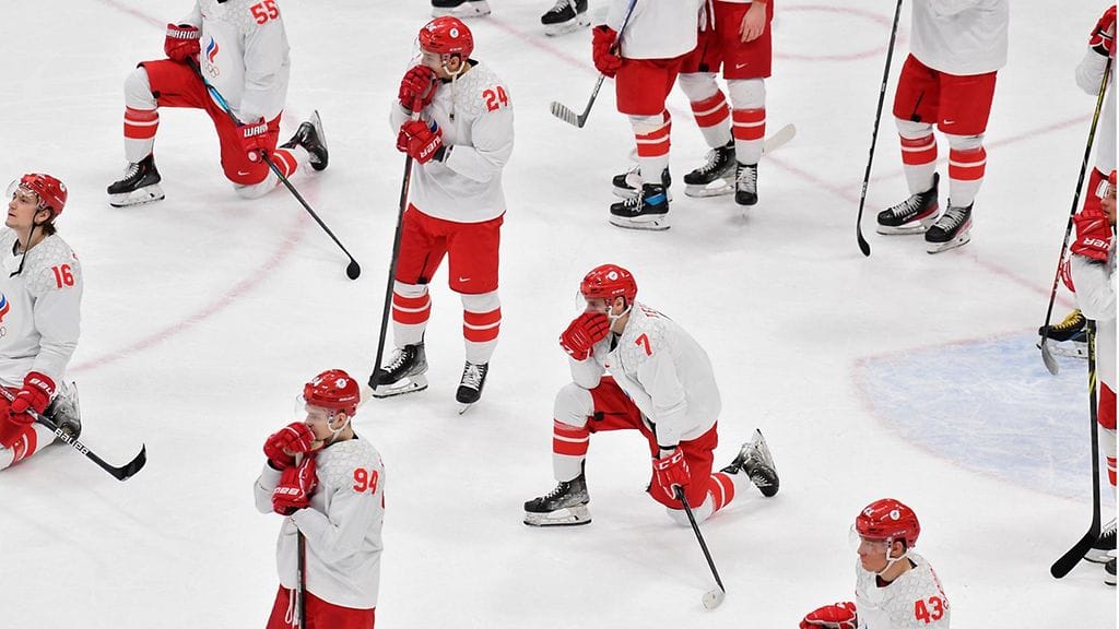 Vielä Pekingin olympialaisissa venäläispelaajat esiintyivät Venäjän olympiakomitean tunnusten alla. Suomi kaatoi venäläiset olympiafinaalissa maalein 2-1.