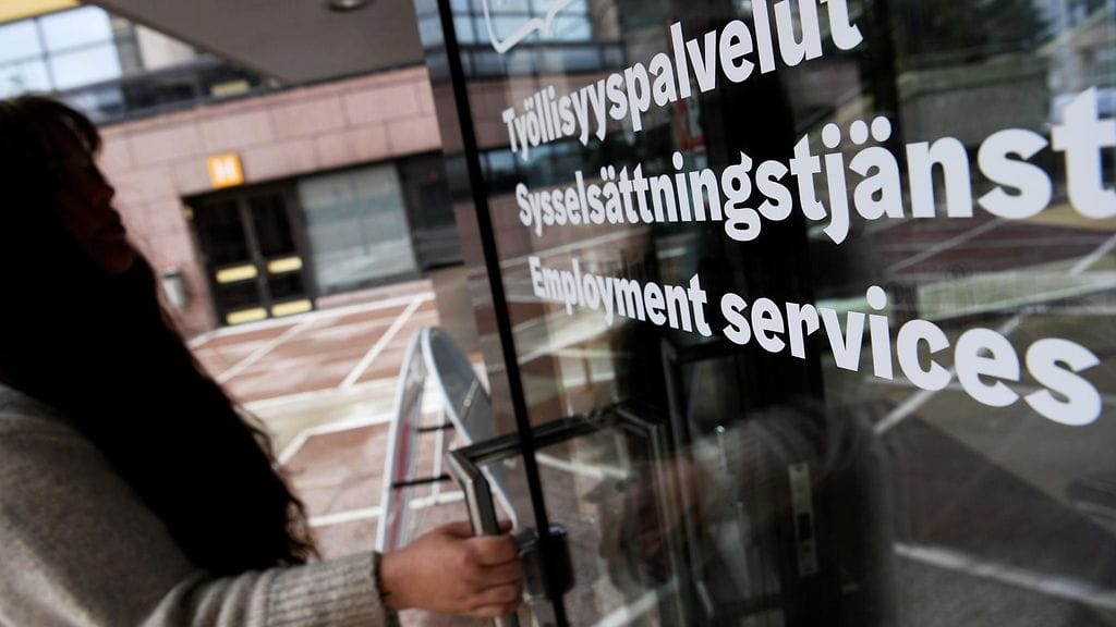 Työttömiä puolestaan oli huhtikuussa 69 000 vähemmän kuin vuosi sitten. Kuvituskuva.
