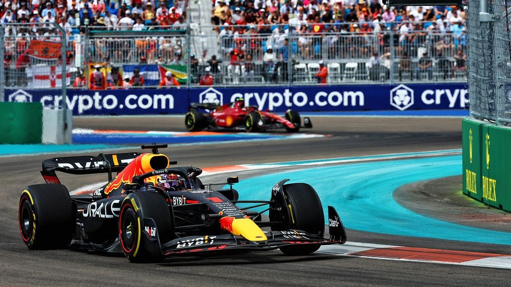 Miamin GP:n voitto oli Max Verstappenille kauden kolmas.