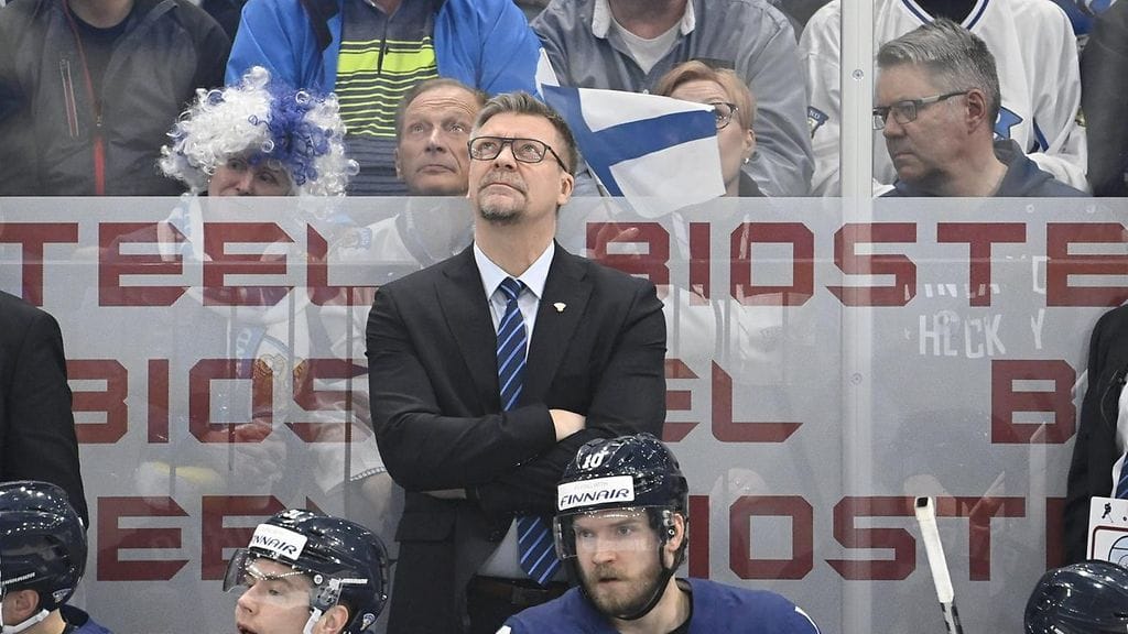 Jukka Jaloselta nähtiin hupaisa reaktio Leijonien jäähyyn.