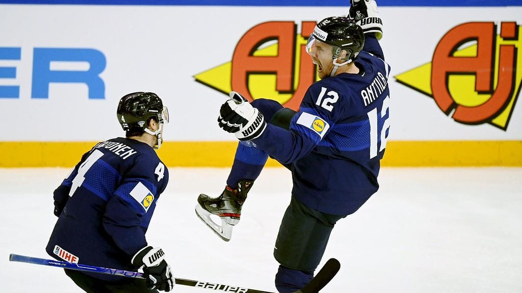 Marko Anttila iski kaksi maalia Leijonille.