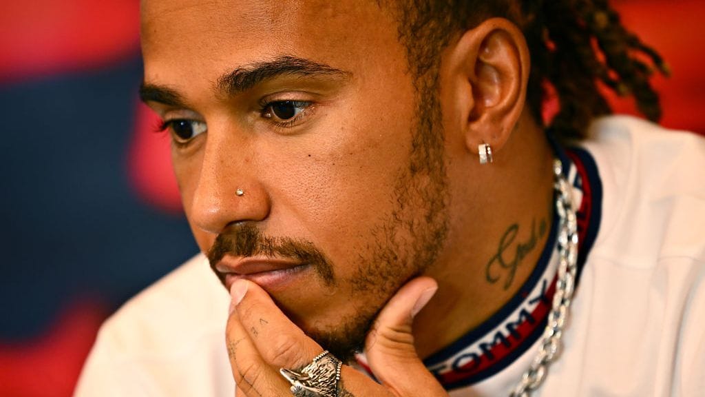 Lewis Hamilton ei ole alkuunkaan tyytyväinen Monacon rataan.