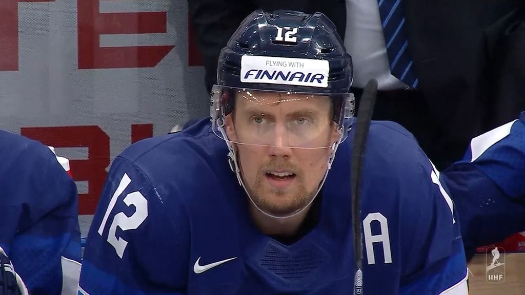 Leijonat-hyökkääjä Marko Anttila pisti kikkaa kehiin Yhdysvaltoja vastaan.