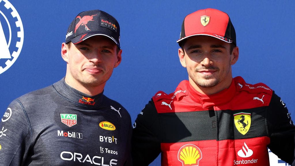 Red Bullin Max Verstappen on mielissään, kun saa ajaa mestaruudesta Ferraria vastaan.