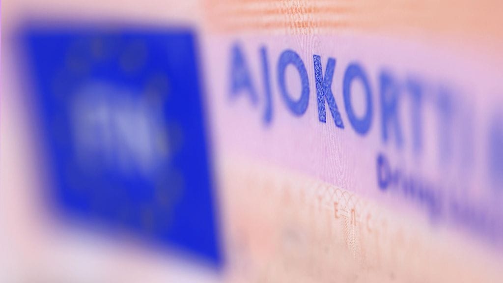 Ajokortin ulkonäkö uudistuu huhtikuusta 2024 lähtien.