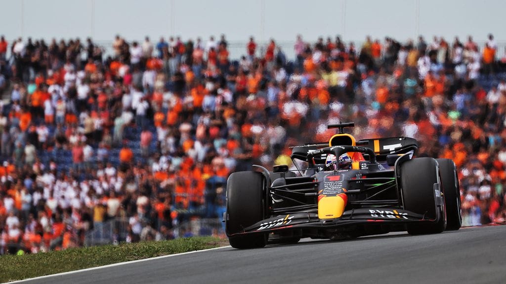 Max Verstappenin kotikisaviikonloppu alkoi vaikeasti.