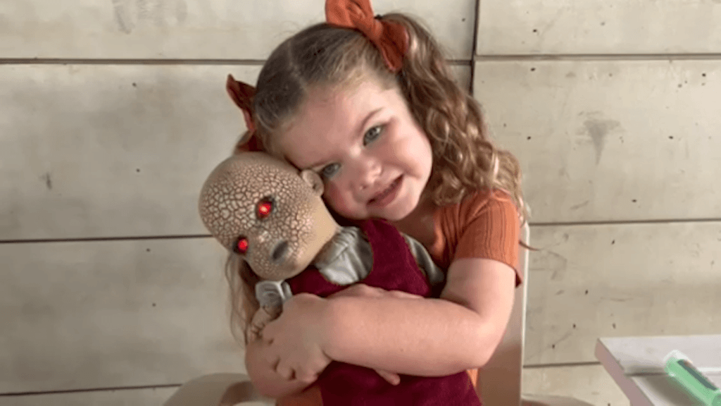 Creepy Chloe -nukke karmii kaikkia muita, paitsi kolmevuotiasta tyttöä.