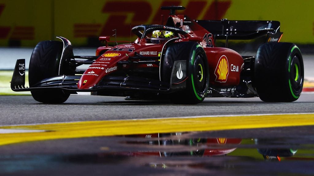 Charles Leclerc ajoi Singaporen kolmansissa vapaissa harjoituksissa nopeimmin.