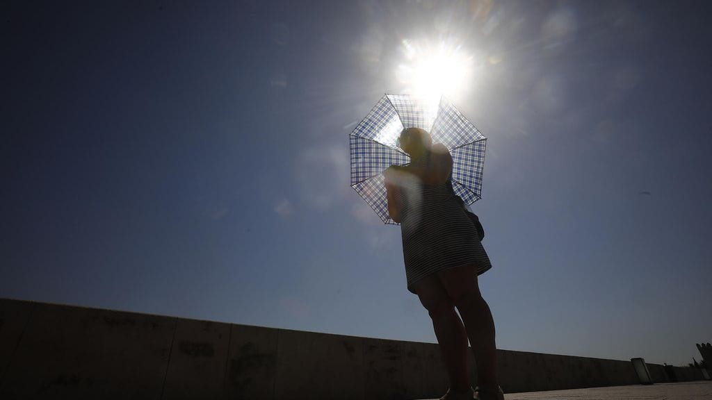 Myös trooppiset yöt voivat olla alkuviikosta mahdollisia etenkin Etelä-Suomessa.