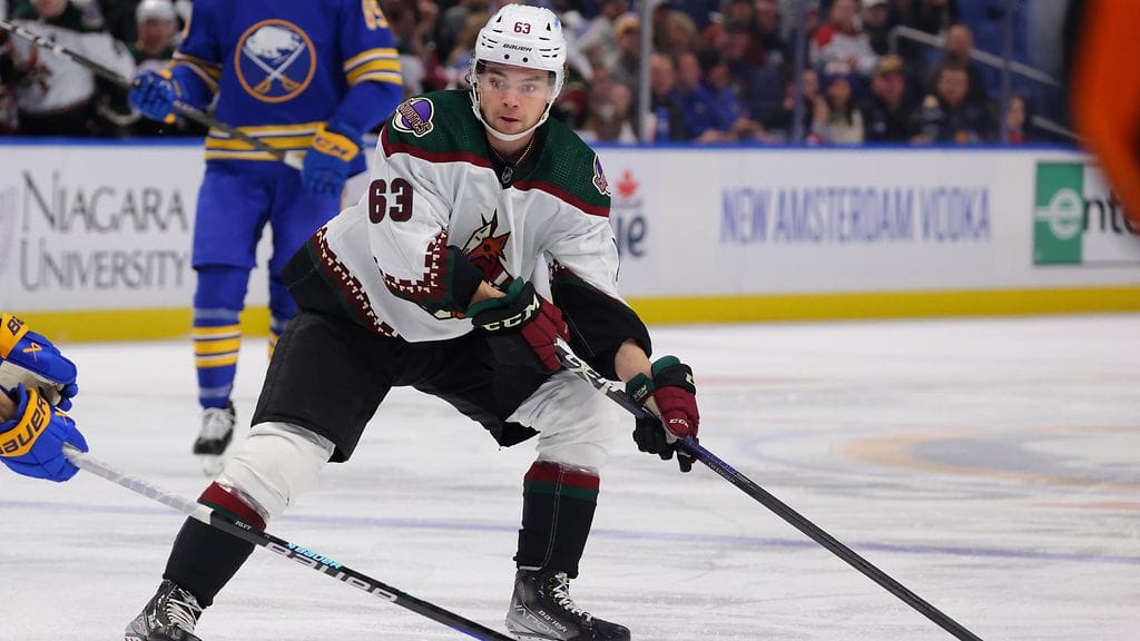 Matias Maccelli on aloittanut NHL-kauden upeasti.