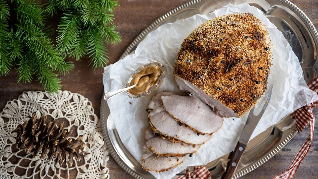 Kinkun kuorrutukseen voi käyttää korppujauhojen sijaan myös pankojauhoja.