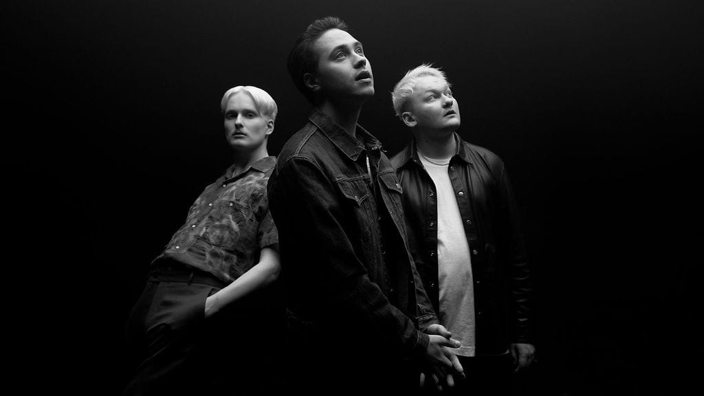 KUUMAA_3_lyrics_video