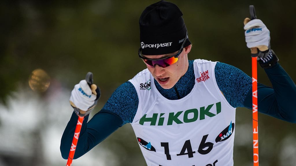 Niko Anttola voitti MM-kultaa kymmenen kilometrin vapaan hiihtotavan kilpailussa.