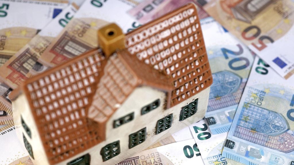 Hypon pääekonomisti Juho Keskinen tiivistää markkinatilanteen sanomalla, että Suomessa on tällä hetkellä sekä asunnon ostajan että asujan markkinat.