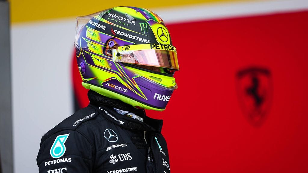 Lewis Hamilton jäi aika-ajoissa vasta 13:nneksi.