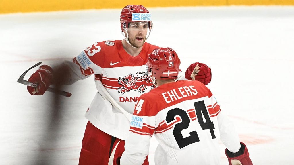 Patrick Russell laukoi Tanskalle jatkoaikaratkaisun Ranskaa vastaan.