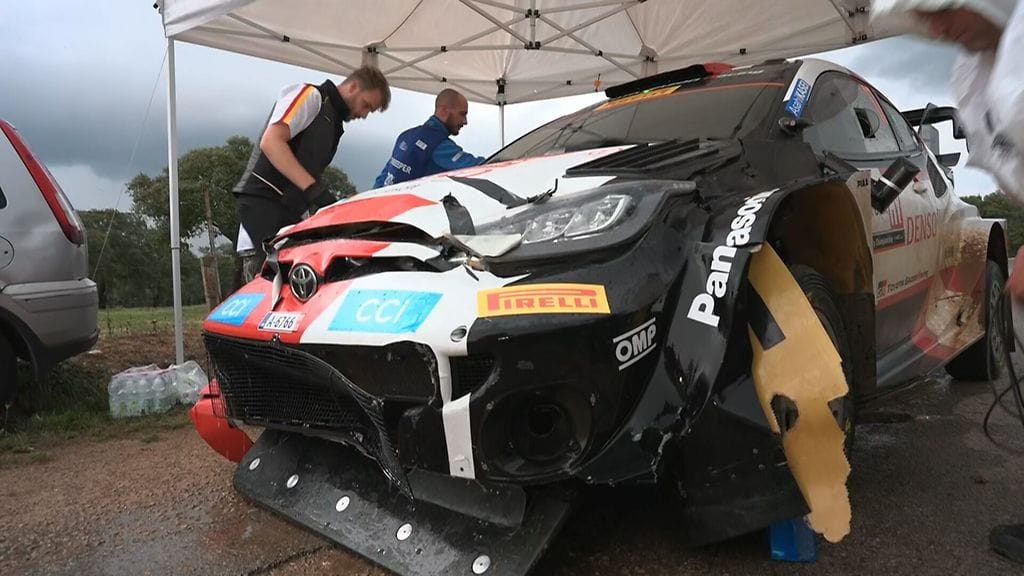 Sebastien Ogierilta valtava ajovirhe – ranskalaiskuskin Toyota liukuu ulos tieltä