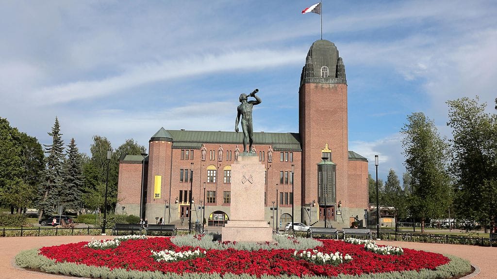 Jarmo Jämsén muistetaan Joensuun kaupunginteatterin pitkäaikaisena näyttelijänä.