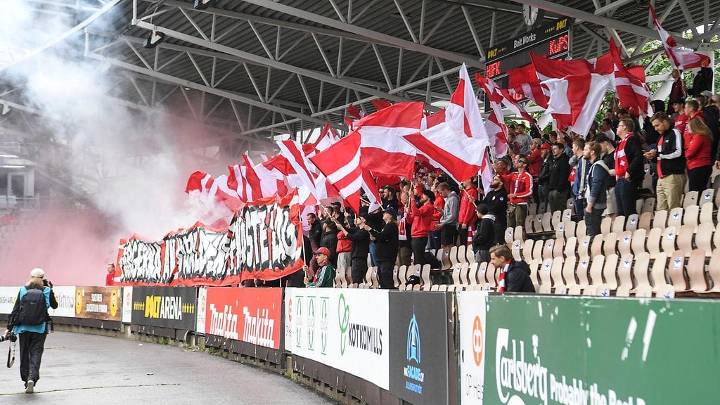 HIFK:n talousvaikeudet uhkaavat seuran kautta Ykkösessä.