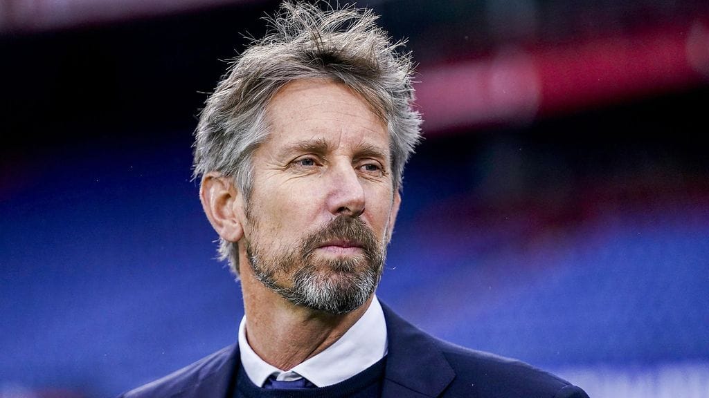 Edwin van der Sar on edelleen tehohoidossa Kroatiassa.