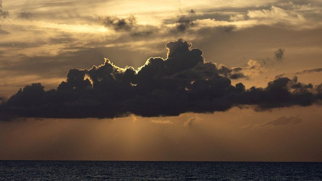 AMOC-merivirrat saattavat olla romahtamaisillaan, koska ilmastonmuutoksen myötä valtamerten lämpötilojen nousu ja suolapitoisuuden häiriintyminen heikentävät sitä.