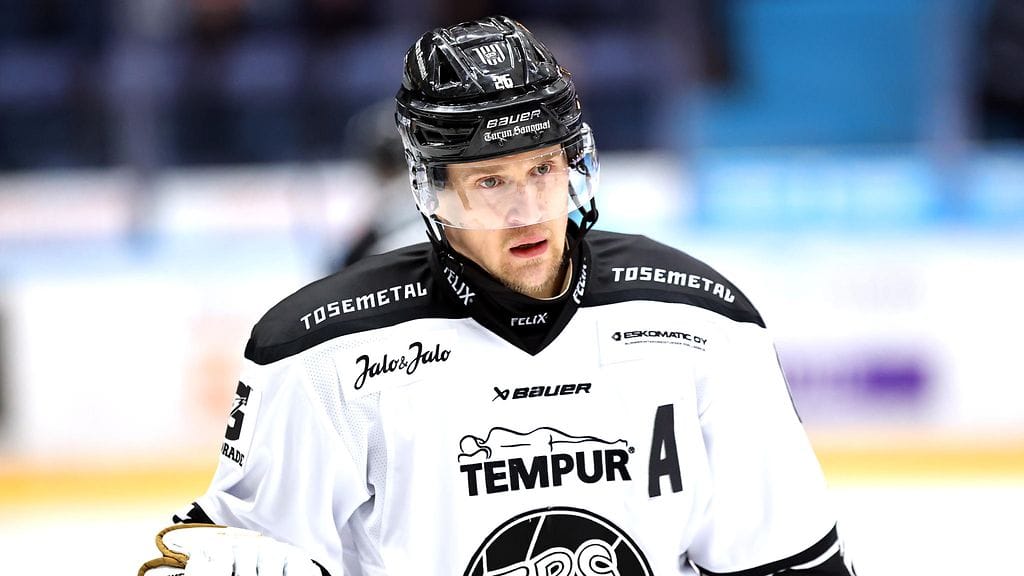 Lauri Korpikosken uran jatko on uhattuna, TPS tiedottaa.