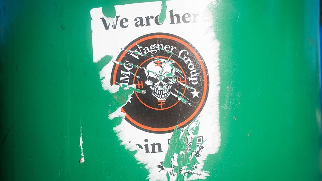 Kuvassa Wagnerin värväysmainos.