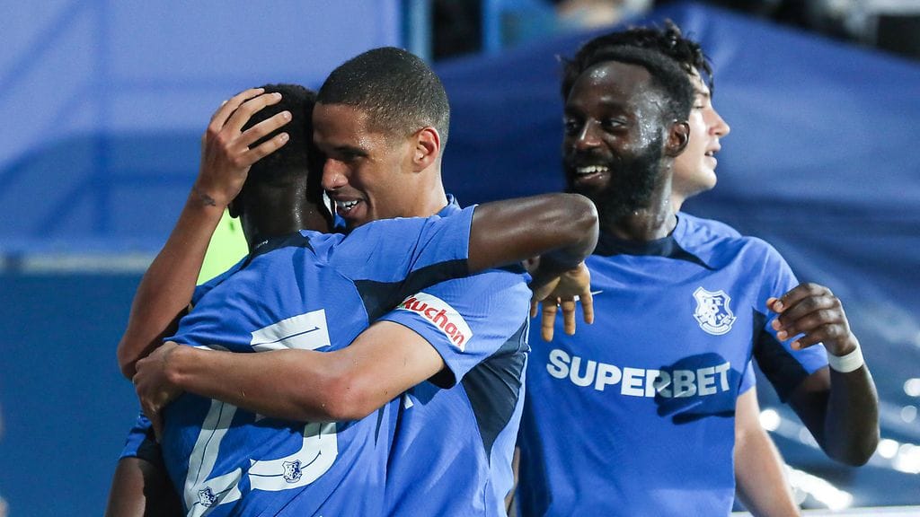 Rivaldinho, brassi-ikoni Rivaldon poika, osui HJK:ta vastaan Romaniassa. Otteluparin ratkaiseva kamppailu on ohjelmassa ensi viikolla.