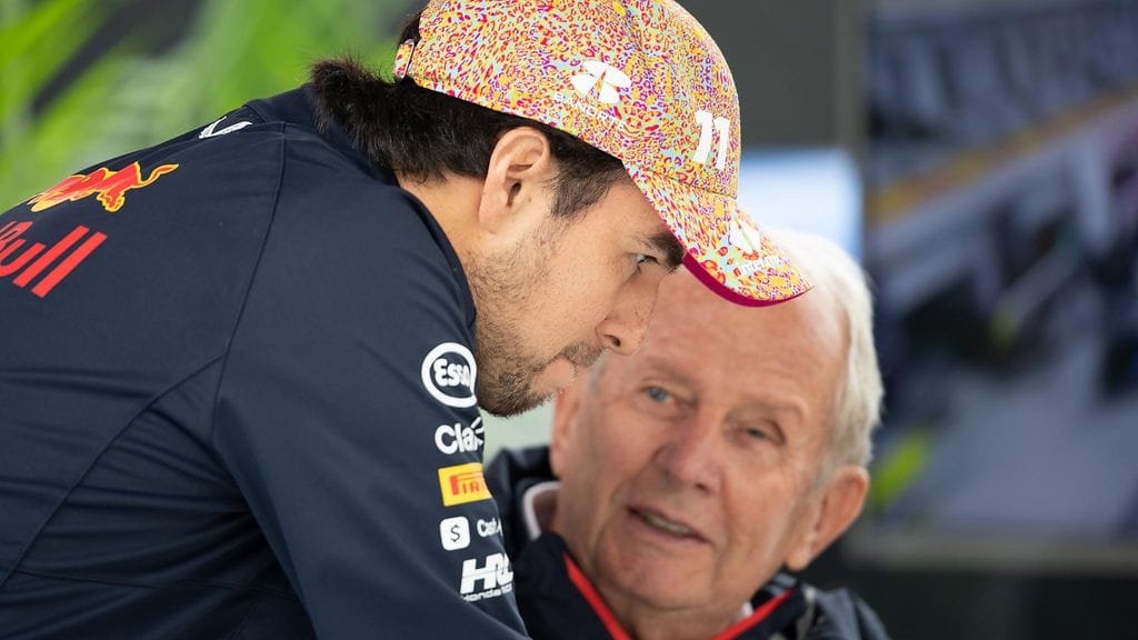 Helmut Marko ei aina ole täysin tyytyväinen Sergio Pérezin tekemisiin.