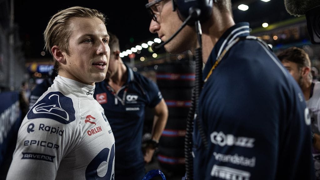 Liam Lawson on jäämässä ilman ajopaikkaa AlphaTaurilla.