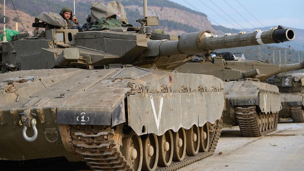 Israelin taistelupanssarivaunuja Pohjois-Israelissa 11. lokakuuta.