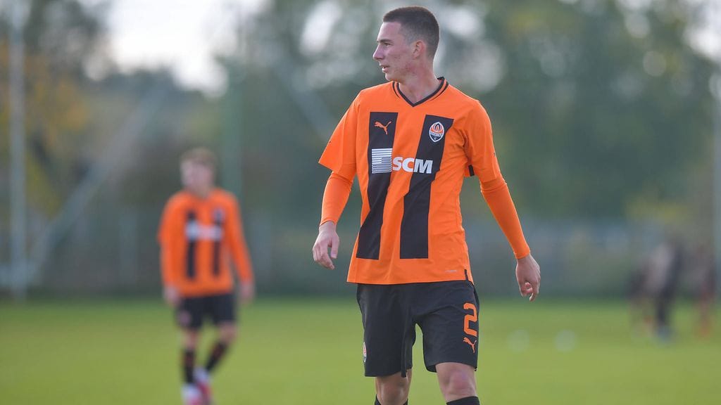 Oleksandr Rosputko oli Shakhtar Donetskin kanssa Belgiassa pelaamassa Uefan Youth League -ottelua, mutta ei koskaan ilmestynyt joukkueen paluulennolle.
