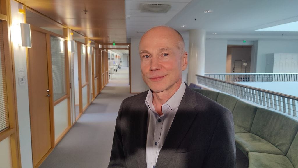 Miksi sopeuttaa, jos muutkaan eivät tee niin? kysyy Vantaa-Keravan johtaja Timo Aronkytö.