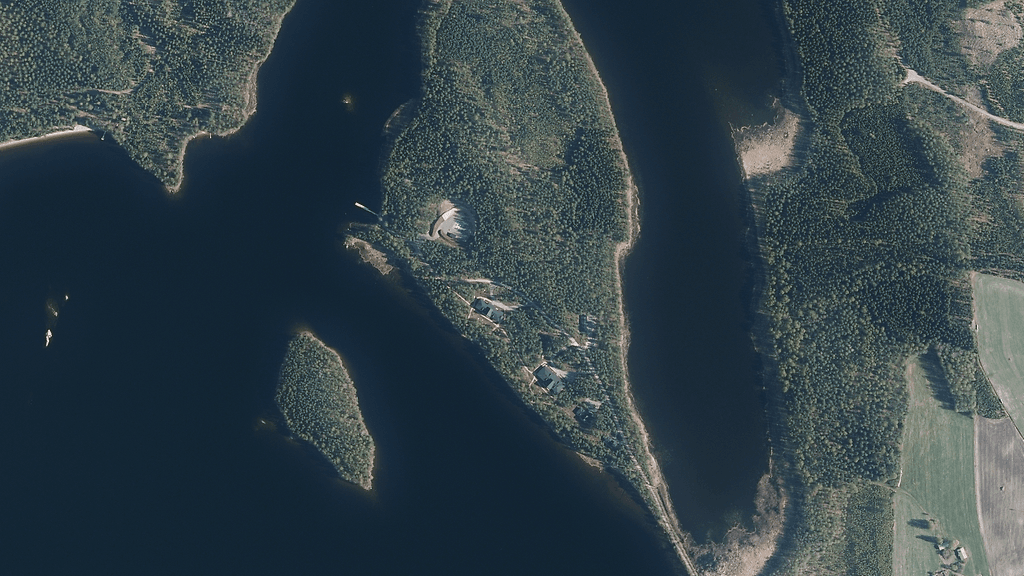 Maanmittauslaitoksen ortoilmakuva ladattu laitoksen sivuilta marraskuussa 2023. Kartta esittää tilannetta vuodelta 2022.