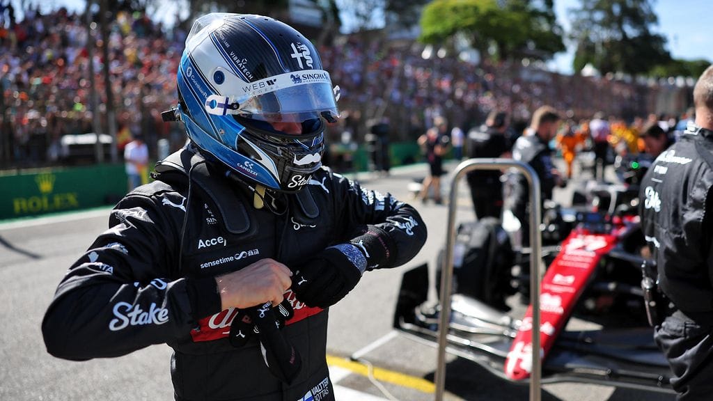 Valtteri Bottas joutui keskeyttämään Brasilian F1-kisassa.