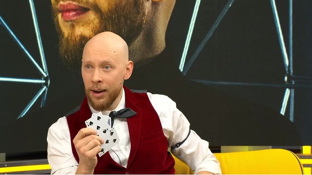 Taikuri Joni Pakanen Huomenta Suomessa 191123