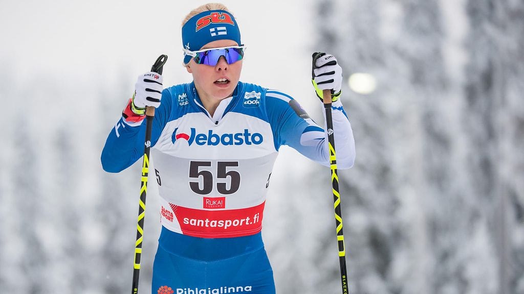 Anni Alakoski Rukan laduilla marraskuussa 2022.