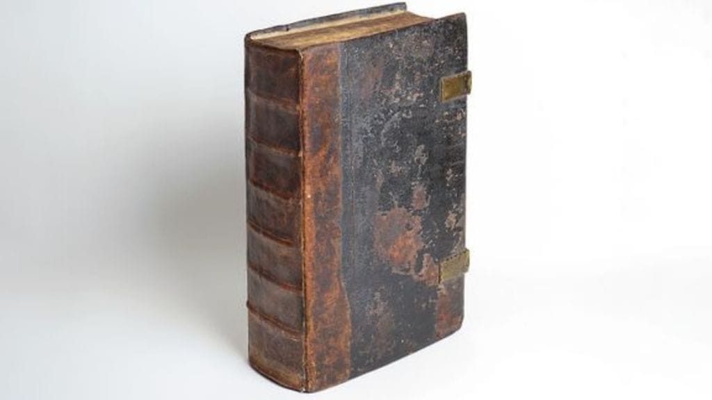 Ensimmäinen suomenkielinen Raamattu on lähes 400 vuotta vanha.