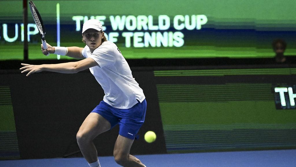 Emil Ruusuvuori seurasi Otto Virtasen esimerkkiä. Joao Sousa (ATP 245) vailla mahdollisuuksia Suomen ykköspelaajaa vastaan.