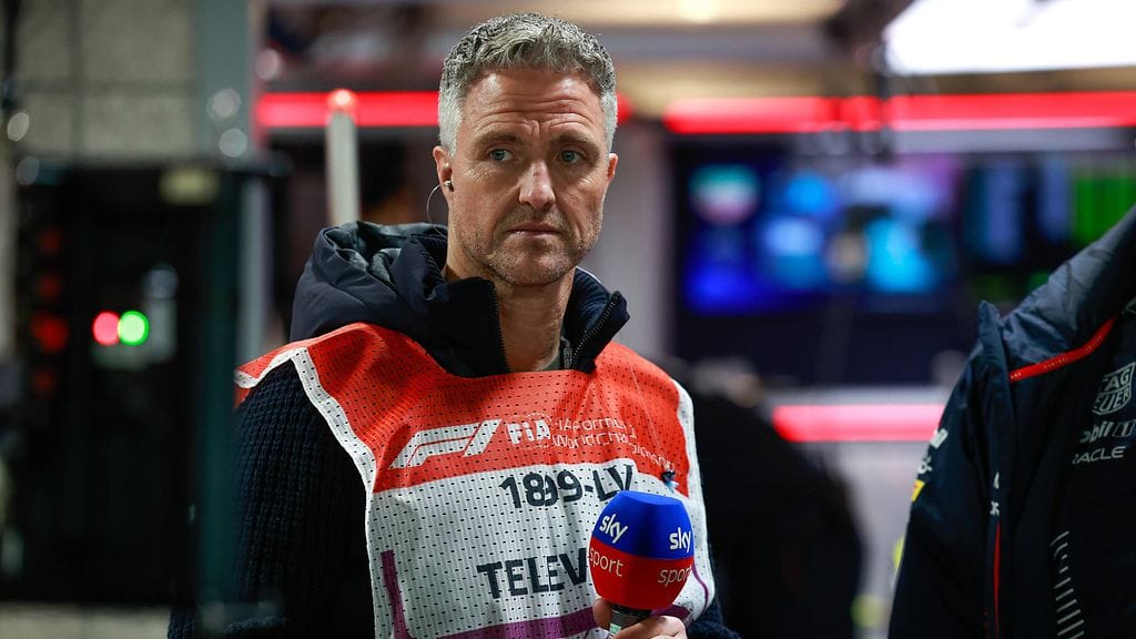 Ralf Schumacher väläyttää Sebastian Vetteliä Lewis Hamiltonin korvaajaehdokkaaksi.