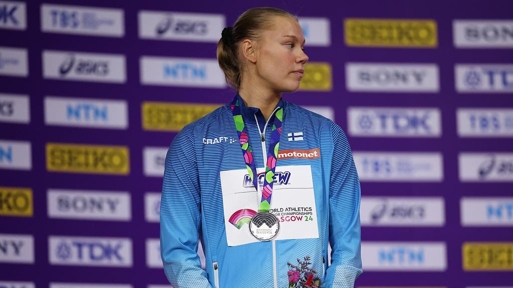 Saga Vanninen otti komeasti MM-hopeaa Glasgow'sta maaliskuun alussa.