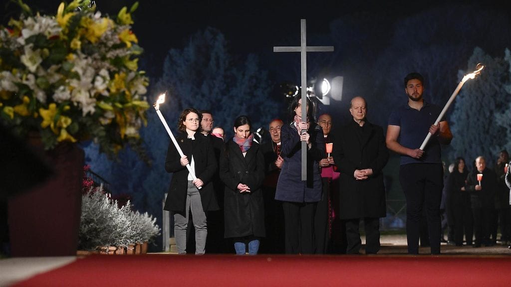 Via Crucis -kulkue Roomassa 29.3.