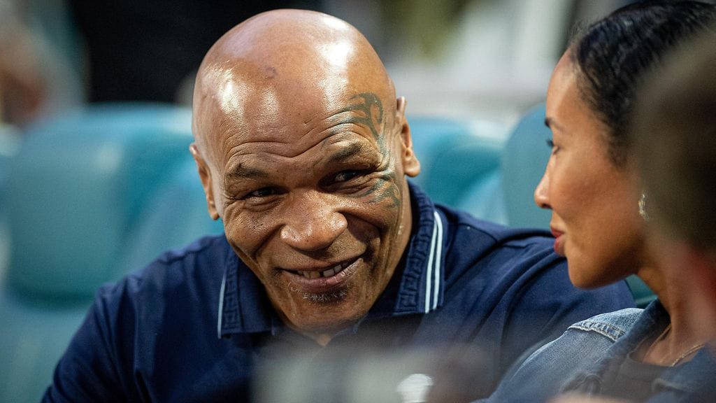 Mike Tyson, 57, uskoo yhä vetovoimaansa.