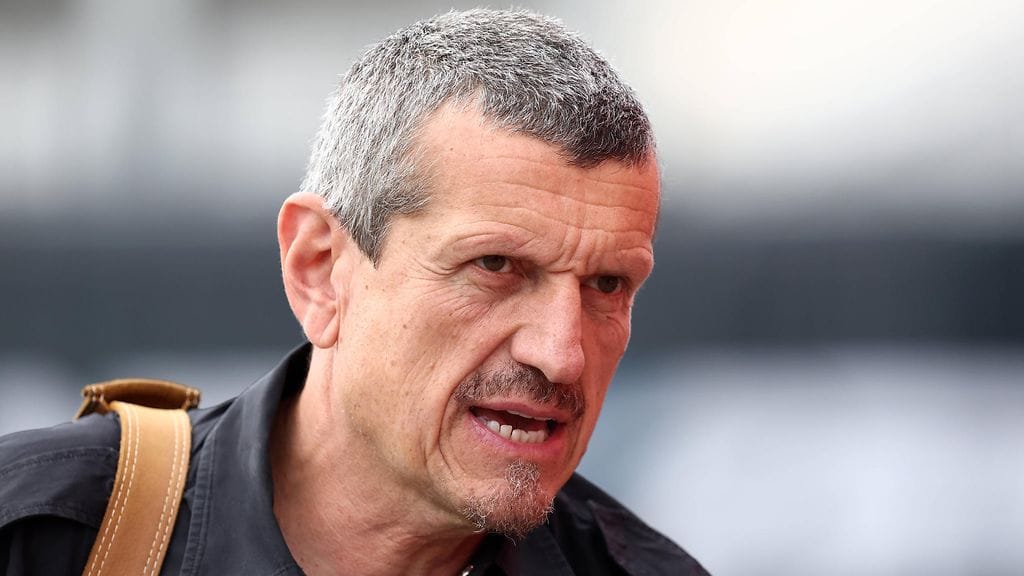 Gunther Steiner sai F1-kauden alla potkut Haasin tallipomon paikalta.