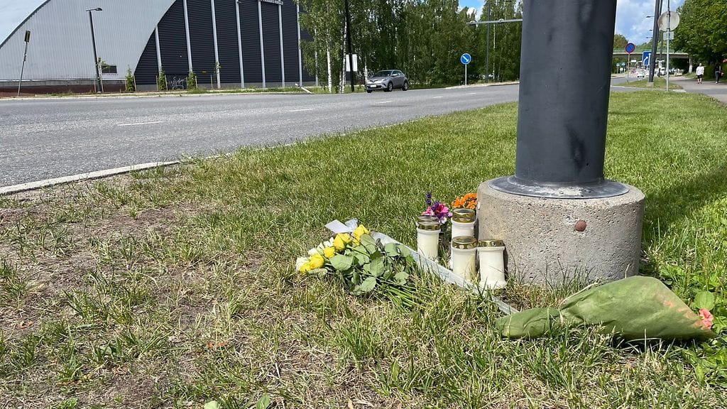 Viime kesäkuussa sattuneessa onnettomuudessa sähköpotkulaudan kyydissä oli kolme 12-vuotiasta lasta, joista yksi kuoli.