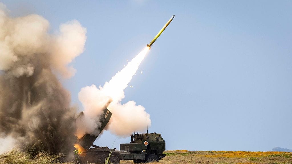 Yhdysvaltojen pitkän kantaman raketinheitin HIMARS, joita myös Ukraina on saanut. Kuvituskuva.