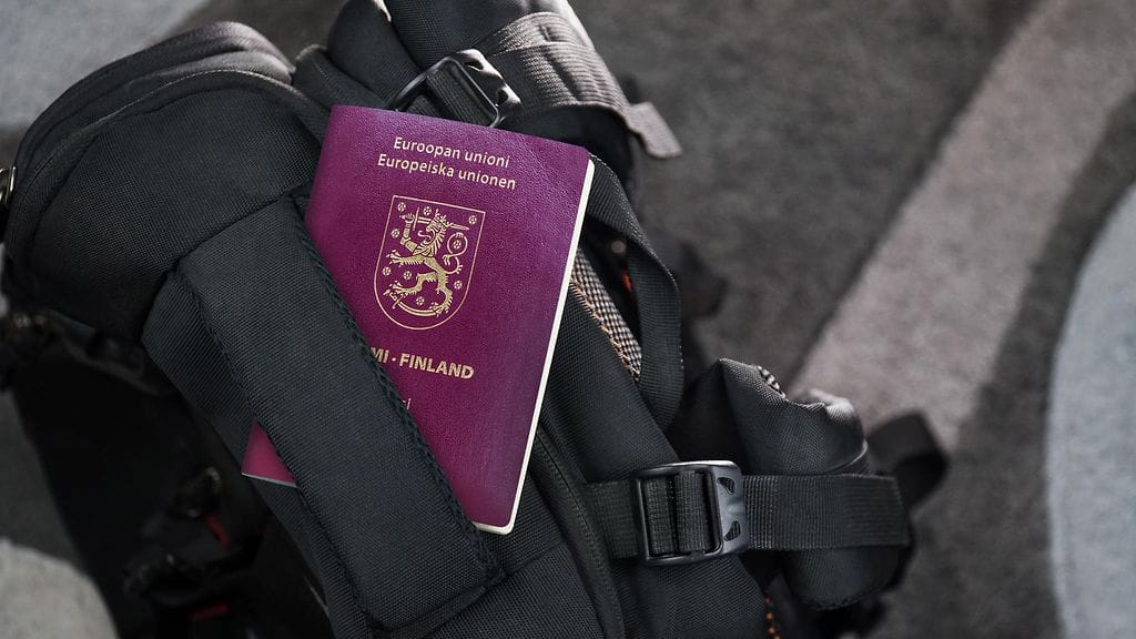 Vanhentuneella passilla ei pitkälle pötkitä.